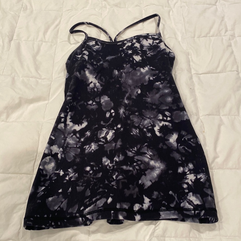 Lulu lemon tank